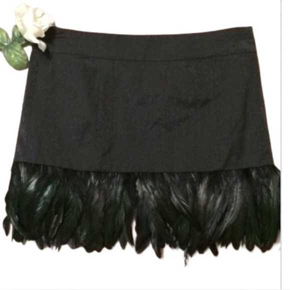 Twelve by Twelve Los Angeles Feather Hem Mini, Size M - Picture 1 of 9